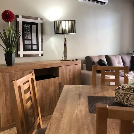 Апартаменти - Caballero De Rodas 173