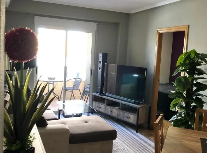 - Caballero De Rodas 173 * Torrevieja